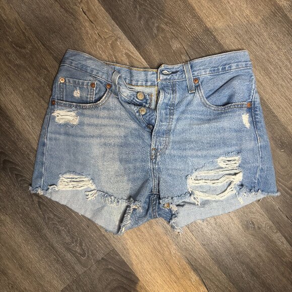 Vintage Levi’s 501 distressed Cutoff Shorts Classic light wash - 28 - Picture 1 of 4
